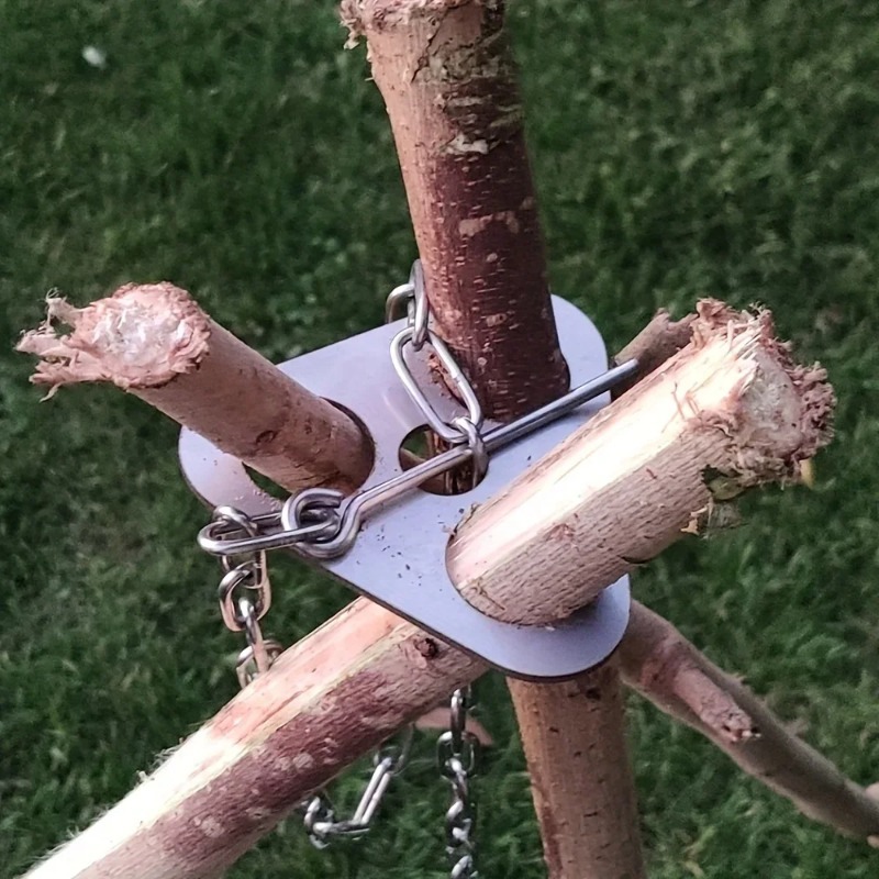 Supporto per Pentola da Campeg - Camping Cooking Tripod recensione e prezzo