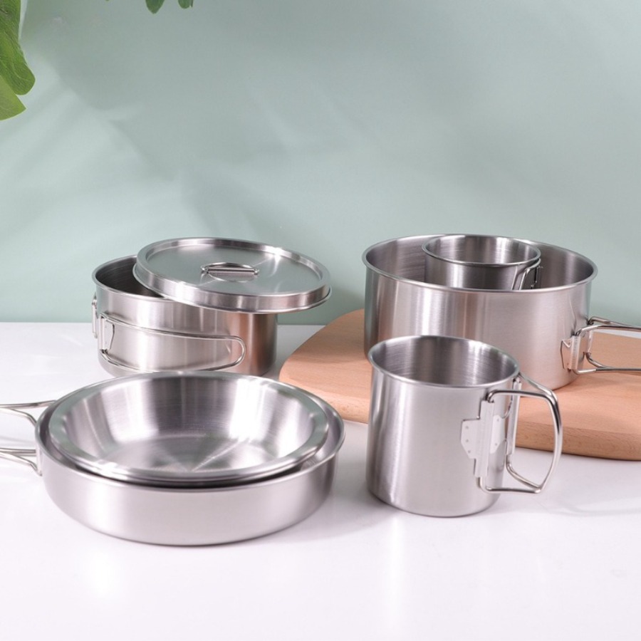Set da 8 pezzi di utensili da  - Camping Cooking Kettle recensione e prezzo